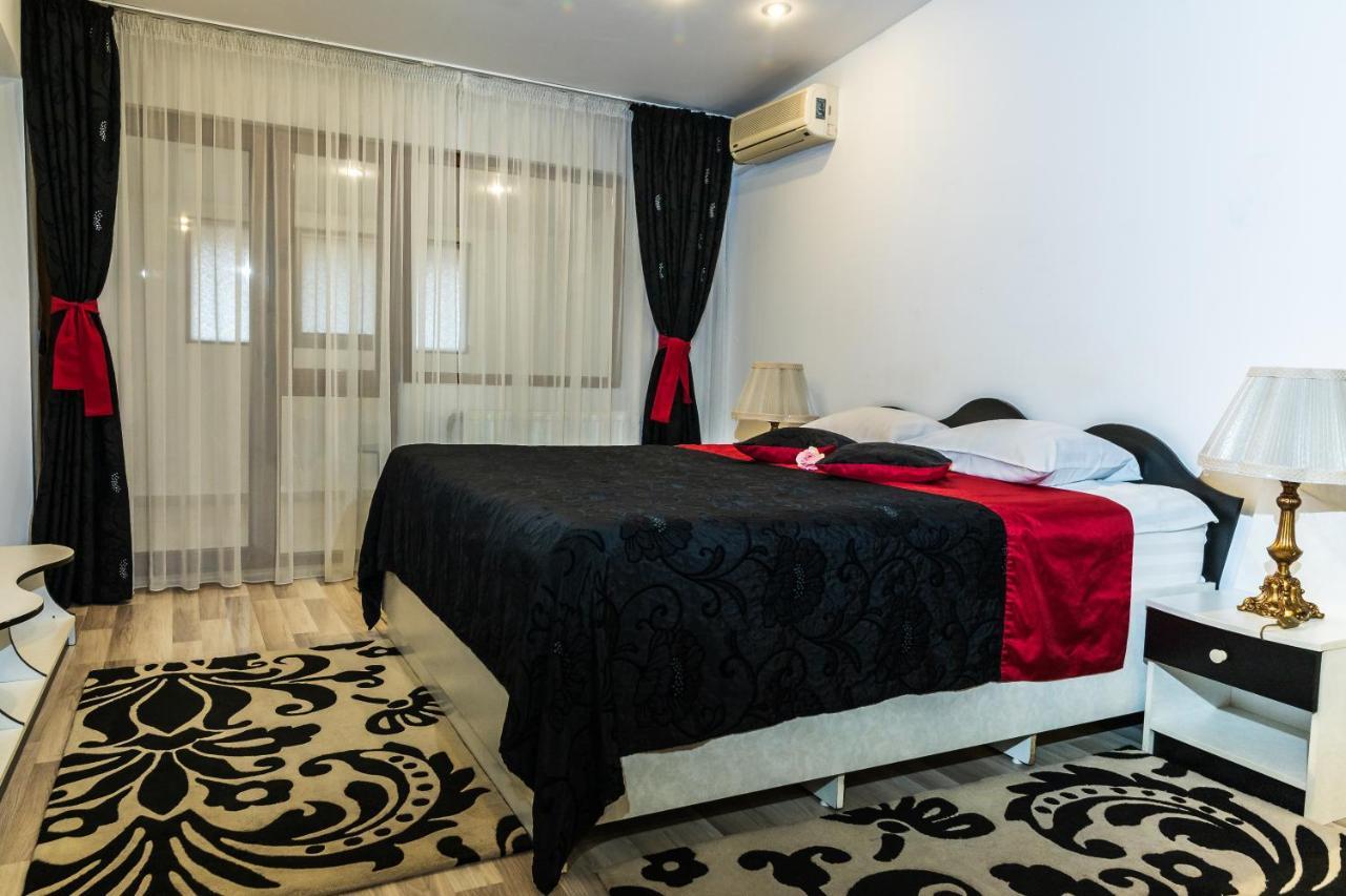 Hotel Royal Urziceni Екстериор снимка