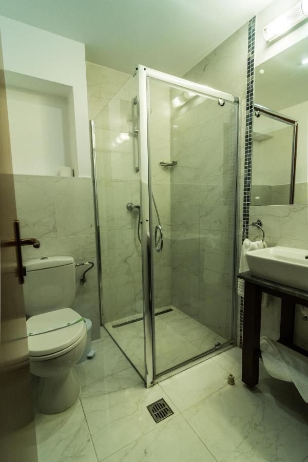 Hotel Royal Urziceni Екстериор снимка