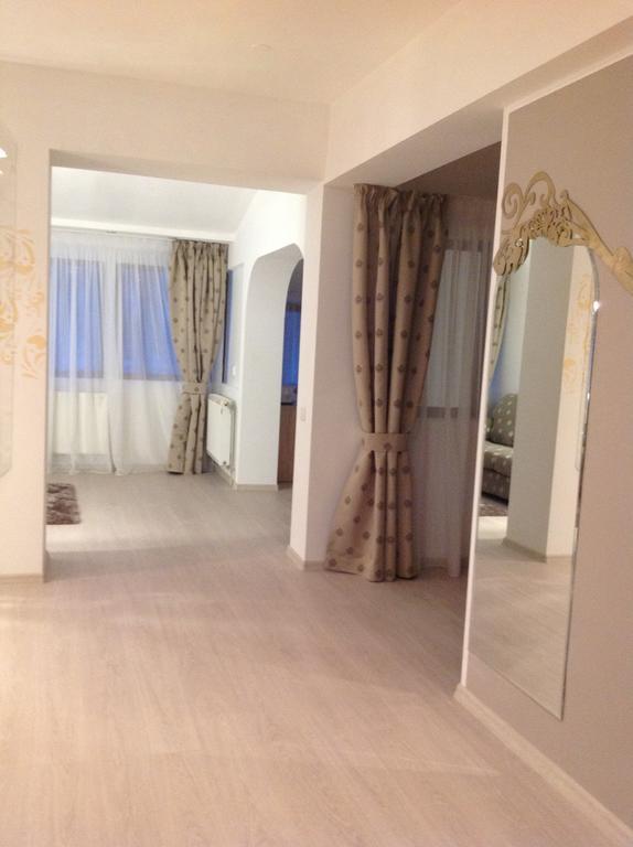 Hotel Royal Urziceni Екстериор снимка